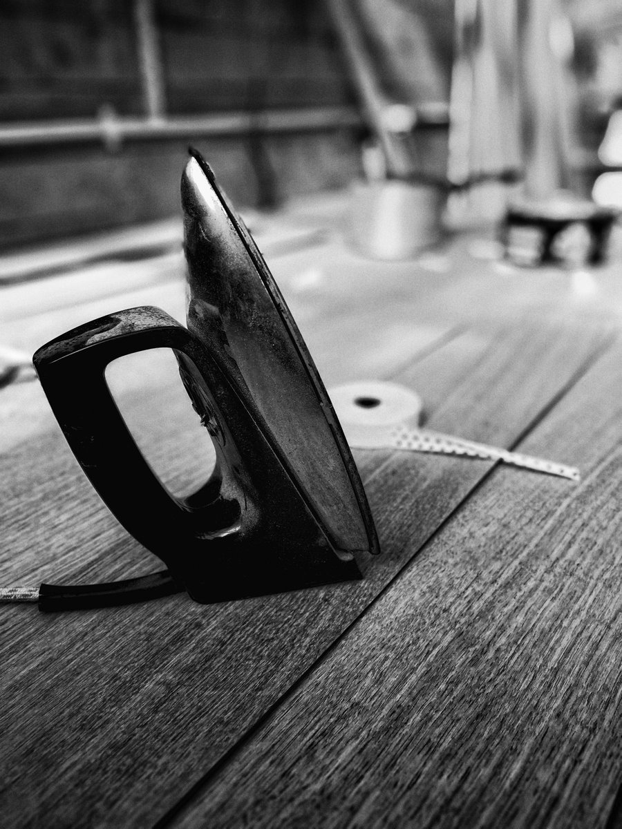 WaterhallJoin's tweet photo. An iron in the joinery workshop??
If we have a dent in a section of wood, we soak the area with water. Applying the hot iron  superheats the water molecules turning them into steam, the rapid expansion between the wood fibres puffs out the dent! #science #bespokejoinery #steam https://t.co/WGLNdtotbD