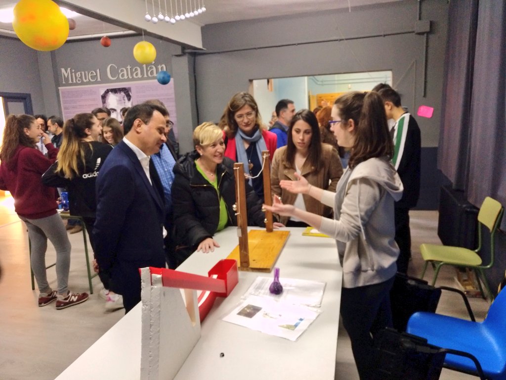 cosladapsoe's tweet photo. Hoy hemos estado en la presentación de premios de Aprendizaje y Servicio que tendrán lugar en #Coslada como sede Estatal de #APS. Y después hemos conocido el Museo de Ciencia de Miguel Catalán en el @iesmccoslada todo un referente de nuestra ciudad https://t.co/maEMzO1WeT