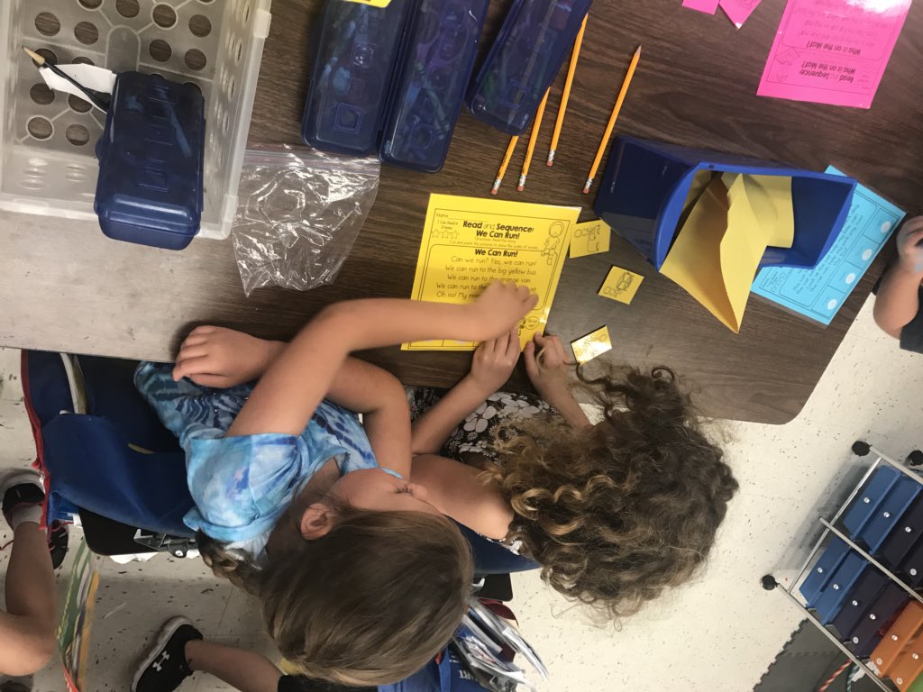SCESWildcats's tweet photo. Ms. Shipley’s class uses a station rotation model and the life cycle of a Monarch Butterfly to master learning objectives:  Students will identify the main topic and sequencing words. https://t.co/4RRBgJuQeI
