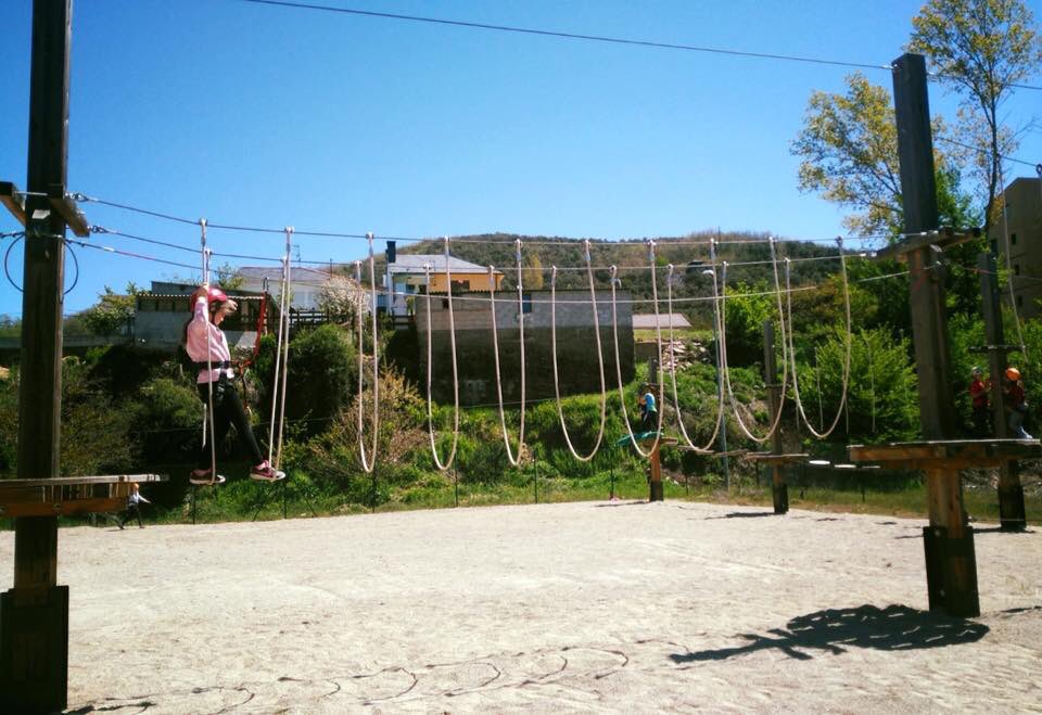 BierzoNatura's tweet image. En estos meses nos visitarán muchos colegios para disfrutar de mucho más que una excursión, ”El Bierzo, destino educativo de calidad”. Aquí os dejamos el cole que nos ha visitado hoy. ¡Genial grupo, genial día! 👦🏻👧🏻 #BierzoNatura #ExcursionesFindeCurso 💚