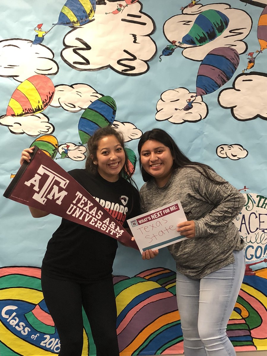GenTXVictoria's tweet photo. #GenTxVictoria #CollegeIsWhatsNext #VWHS https://t.co/aKwP3rqNMZ