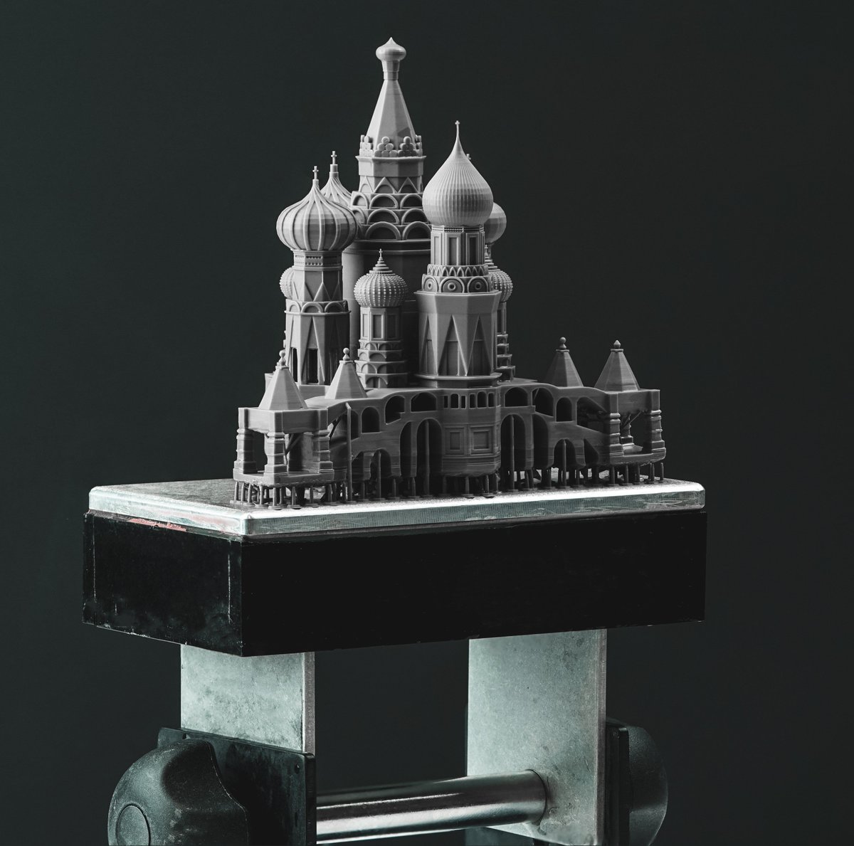 PhotocentricLtd's tweet photo. Psst. There's a new Liquid Crystal #3Dprinter coming to you very soon! All to be revealed Tuesday 8th May - stay tuned! #Photocentric #3Dprinting #3Dapplication https://t.co/kFueZ9Cl0a