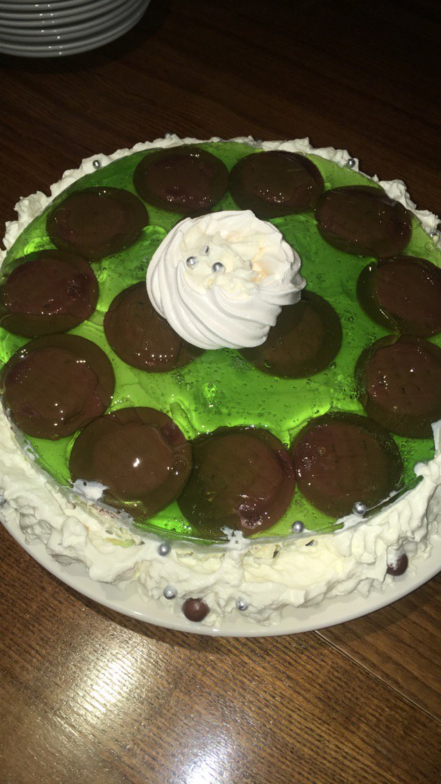 Last week was our head housekeepers birthday so we surprised her to a homemade cake and flowers! Happy birthday magda!