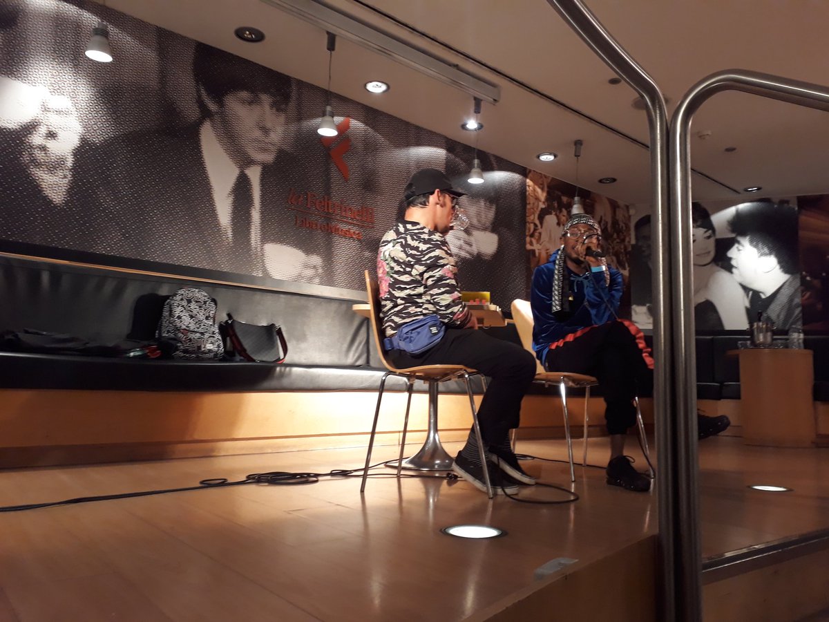 A Feltrinelli Piemonte, grandi applausi per #BelloFigo, artista puro, che presenta Swag Negro per #Rizzoli