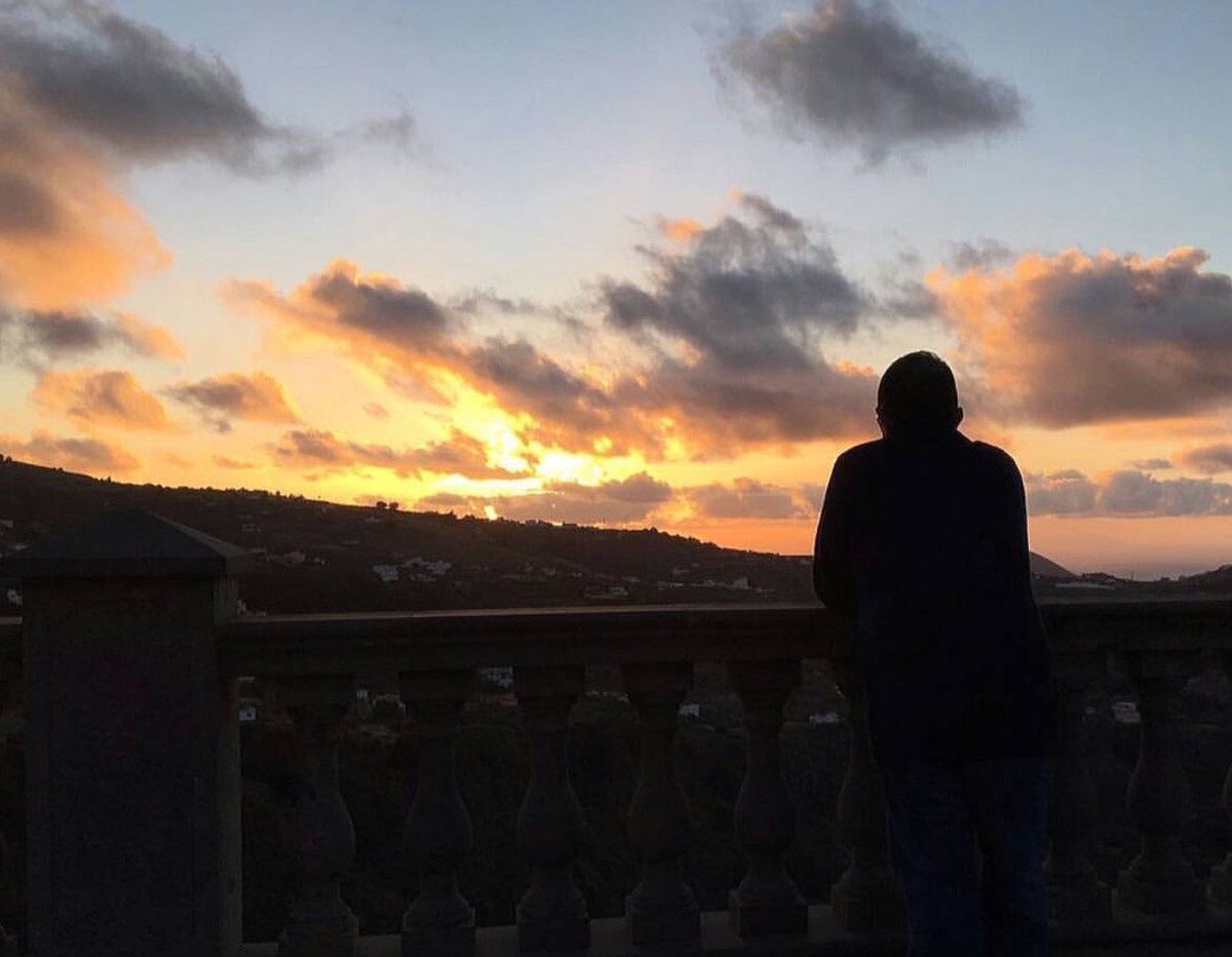 Las posibilidades de las RRSS para un médico de familia #MFyC
¿Porque no apostar por ir a la #saluddigital en el ámbito comunitario? 
#FelizFinde desde #saludcanarias
saludcanarias.es/mis-relaciones… … by <a href="/JAGarciaPastor/">Juan Antonio Garcia</a>  <a href="/Alisios70/">SaludCanarias</a>