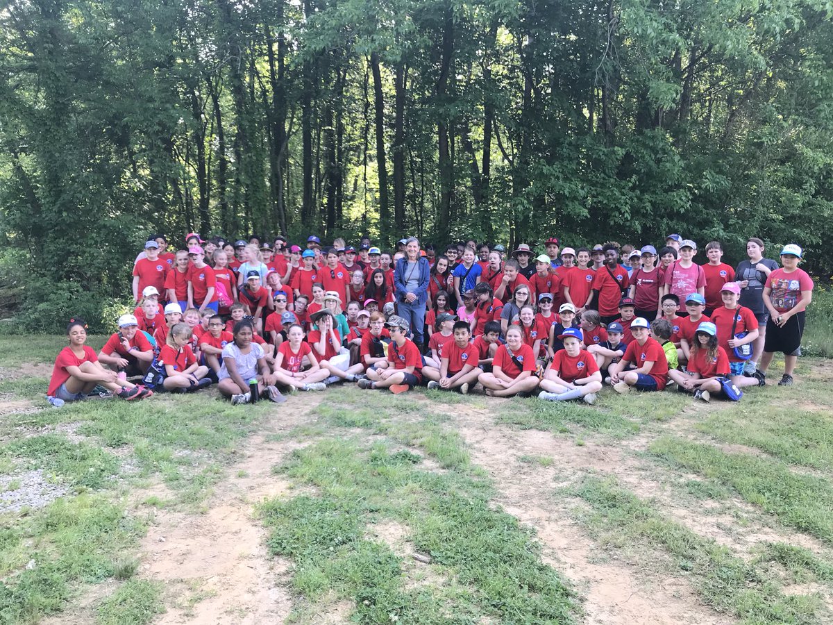 msquarlesclass's tweet photo. We thoroughly enjoyed learning about the Goldsmith-Schiffman Wildlife Sanctuary from Mrs. Margaret Ann Goldsmith this morning on our nature hike for #GreenFling2018! 
Learning about nature, while in nature is the best! #5thGradewithMsQ✨ @HSVk12 @gsesowls https://t.co/dnP9pTkBRs