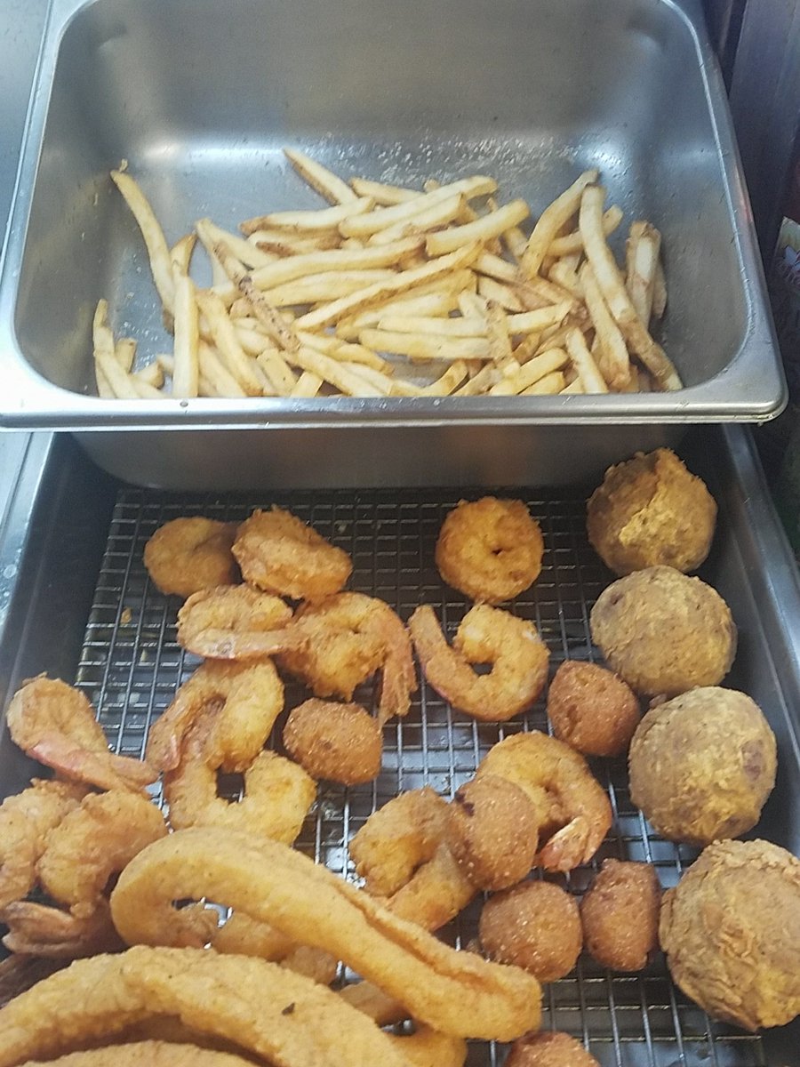 ArnaudsCajun's tweet image. What!!  Open today 11am-8pm!  #frymaster!  Haha!  Have a blessed day everyone