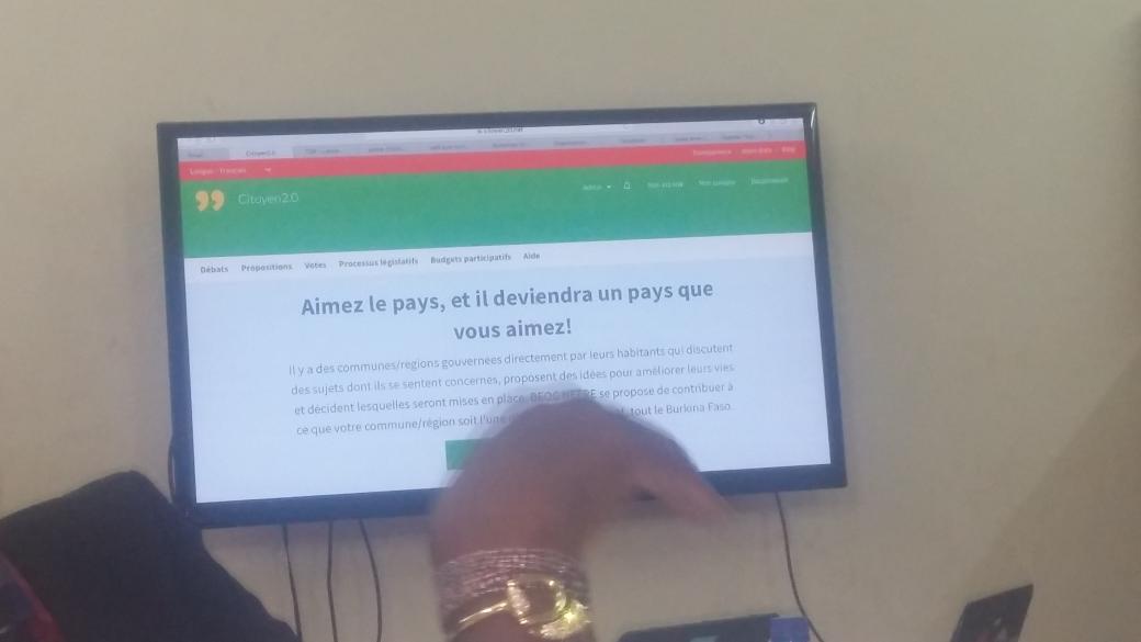 C'est fait. Désormais. Une plateforme citoyenne d'ouverture des données est opérationnelle. Vous avez la possibilité de débattre, de faire des propositions et de mettre en place des idées pertinentes pour influer un changement. Il suffit juste d'aller sur citoyen20.net