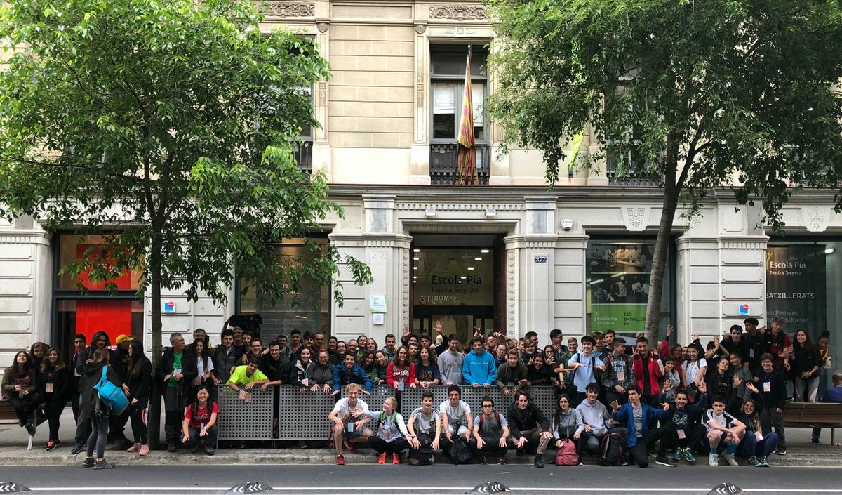 epnsdiputacio's tweet image. Tret de sortida a la #33pujadaamontserrat. Endavant!!!#PiaandGo @EPNSPORT @escolapiacat @serveisolidari