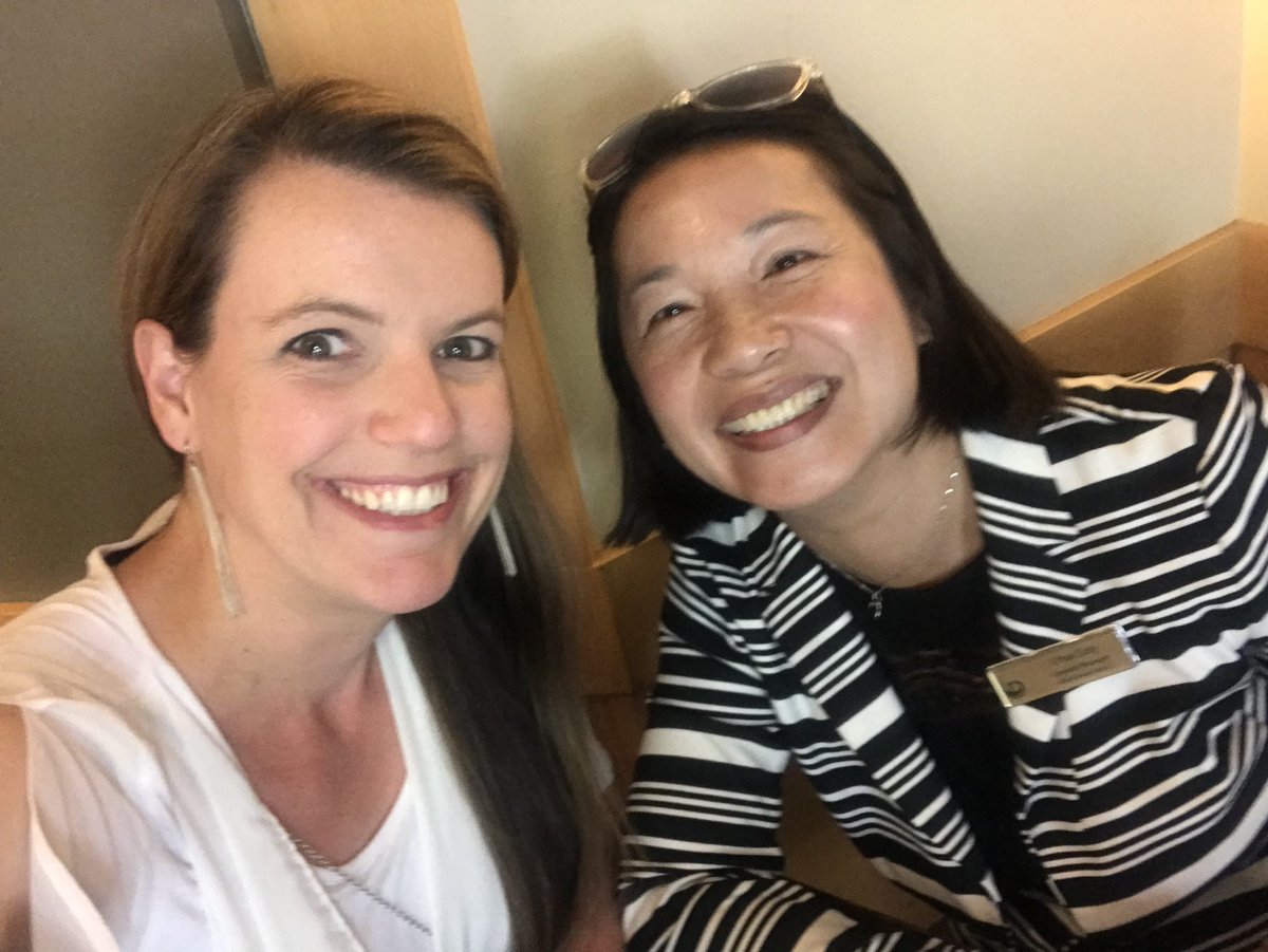 stephbangerter5's tweet photo. We’re both in #whiteandblack today. Our meetings are filled with #positivity, #goals and #passion that will help each of us reach our #potential. I’m truly #grateful to @LihuaEddy and @diamondresorts for giving me the #bestmentor. #DiamindisLife #diamondcareers #DRIDMP 💙 💎 🏝 https://t.co/13h2TINBDb