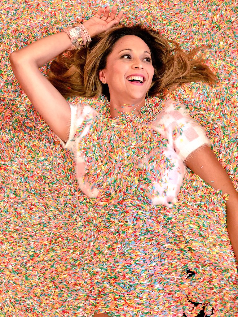 VeronicaBastos1's tweet image. La vida es esoooo!! DISFRUTA, RIE, VIVE!  #sprinkles