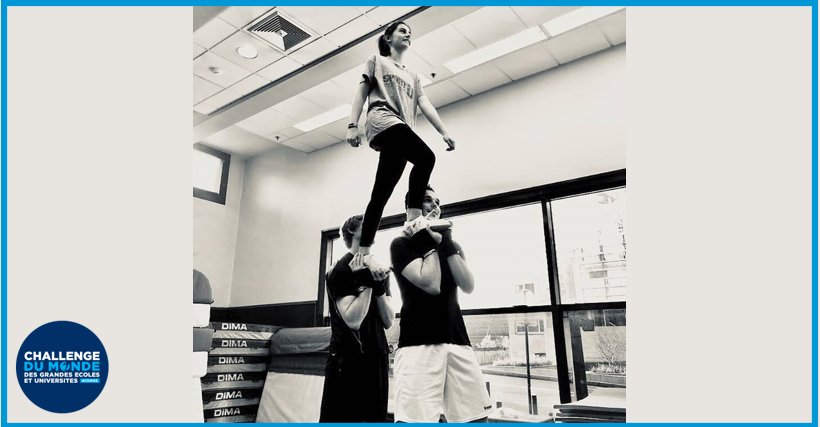 StepStoneDigit's tweet photo. [Concours Photo] Les pompoms de @LeopompomPulv en mode beatles ��� Continuez à poster vos meilleures photos en mentionnant le @CDMGE ❤️#CDMGE #ConcoursCDMGE https://t.co/vjaB3zk2qa