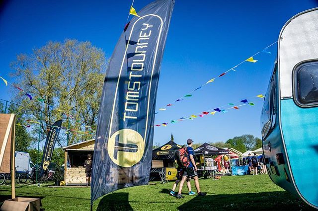 johanbommerez's tweet image. @tomstourney is oooonnn
#gethorizontal
#theultimatelife ift.tt/2JTC2lw