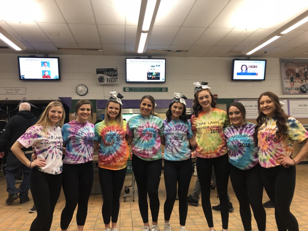 OakLawnCheer's tweet photo. Prom night for these beautiful seniors,  can’t wait to see how gorgeous they will all look. Have so much fun, love you guys!!!! https://t.co/JPq3axkPmT