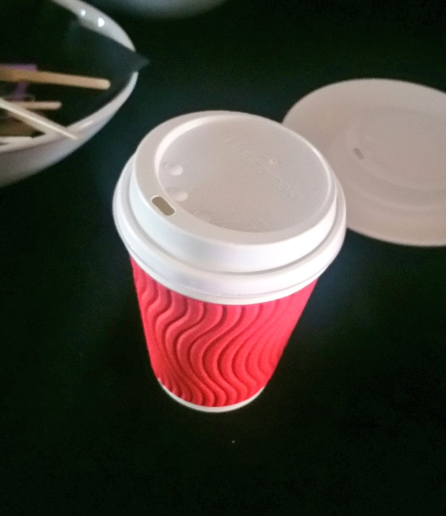 Teatimesci's tweet photo. Incredible #LabHacks from @kim_judge_ and @WGCengage at #TeenTechCity! Think you need a water bath for #SequencingInASuitcase, think again!!! Just don't mix up the sample with the coffee! 😉
#TeenTech #sequencing https://t.co/s7YrW5yliw