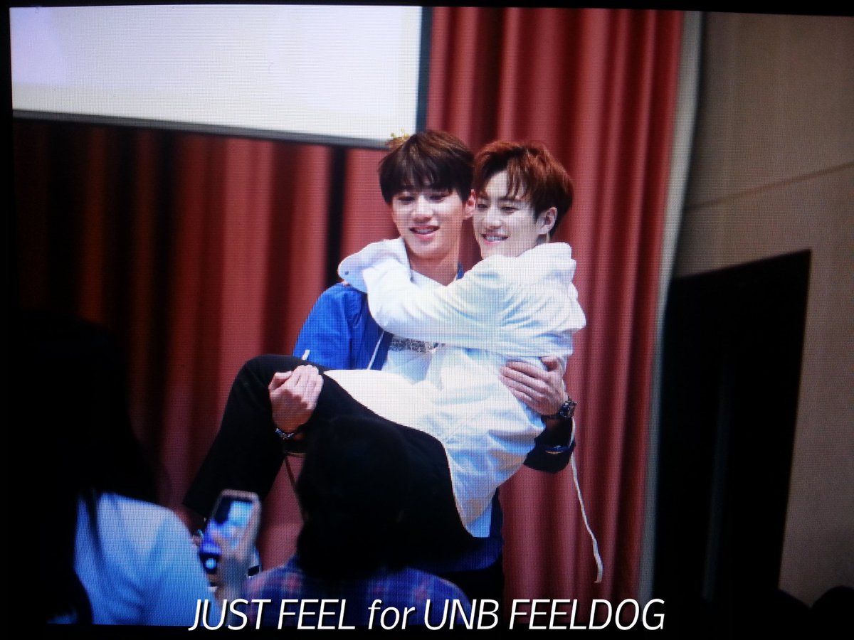JustFeeldog's tweet photo. 프리뷰 180504
왕자님♥ 우리 소중한 오리다 조심히 다뤄주세여💕@feeldog_bpnn 

#유앤비 #UNB #빅스타 #필독 #오광석 #feeldog #boyhood #감각 #onlyone #유키스 #준 https://t.co/fuWwnQ61wx