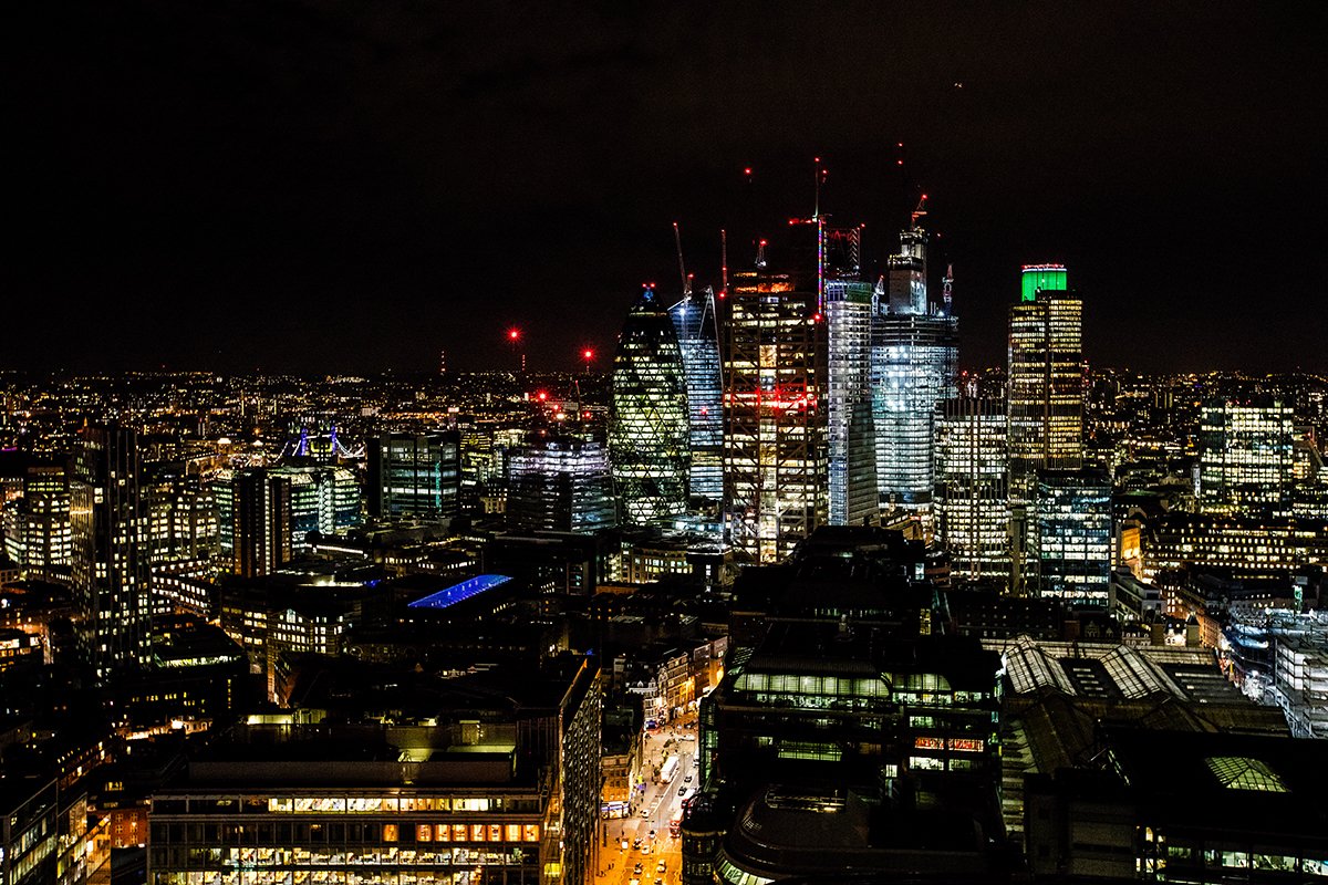 Principal Tower, this iconic skyscraper offers one of the best panoramic views of the heart of the City of London.

#skyline #panoramicviewofthecity #iconicbuildings #views😍 #cityoflondon #tallbuildings #residentialdevelopment #nightview #archetecture