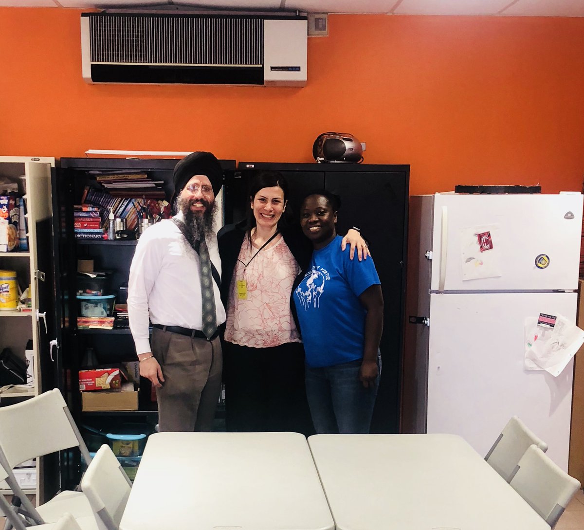 SAfoundationC's tweet image. Honoured to create an amazing partnership with Families of Virtue 2 support low income children of Brampton! This is a Community-Based #BreakfastProgram completely delivered by #volunteers to feed 45 kids every day before they go to school.#HopeNotOut