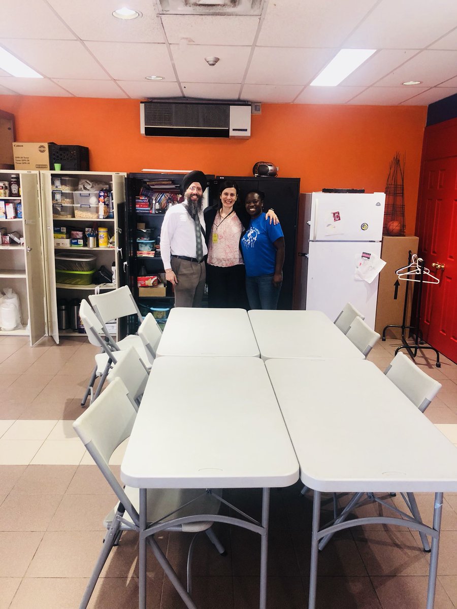 SAfoundationC's tweet image. Honoured to create an amazing partnership with Families of Virtue 2 support low income children of Brampton! This is a Community-Based #BreakfastProgram completely delivered by #volunteers to feed 45 kids every day before they go to school.#HopeNotOut