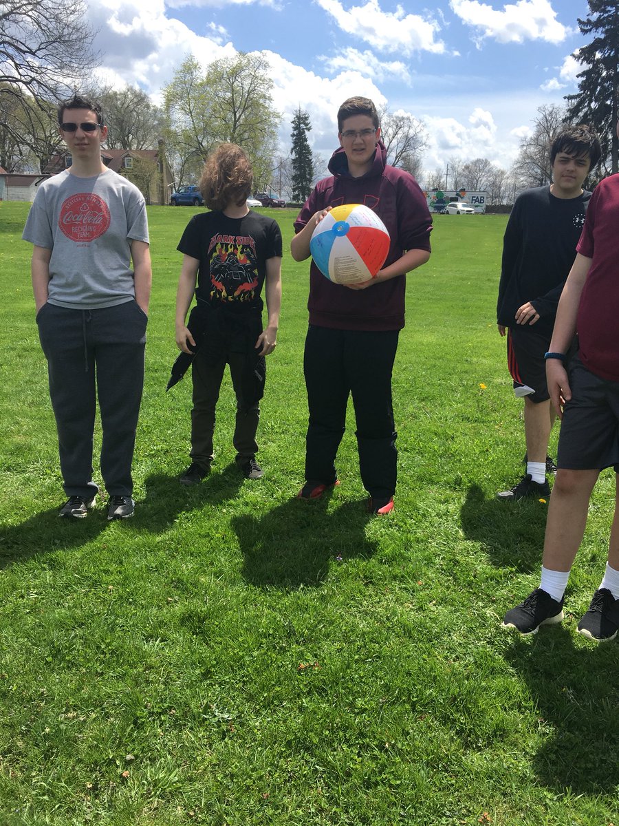 mrs_vokic's tweet photo. Much Ado About Nothing Socratic Beach Ball🏖 practicing our skills #southHSpointsofpride @SOUTH_Principal @MrsMJohnson_Eng @WESchools https://t.co/1L1bXiYgSY