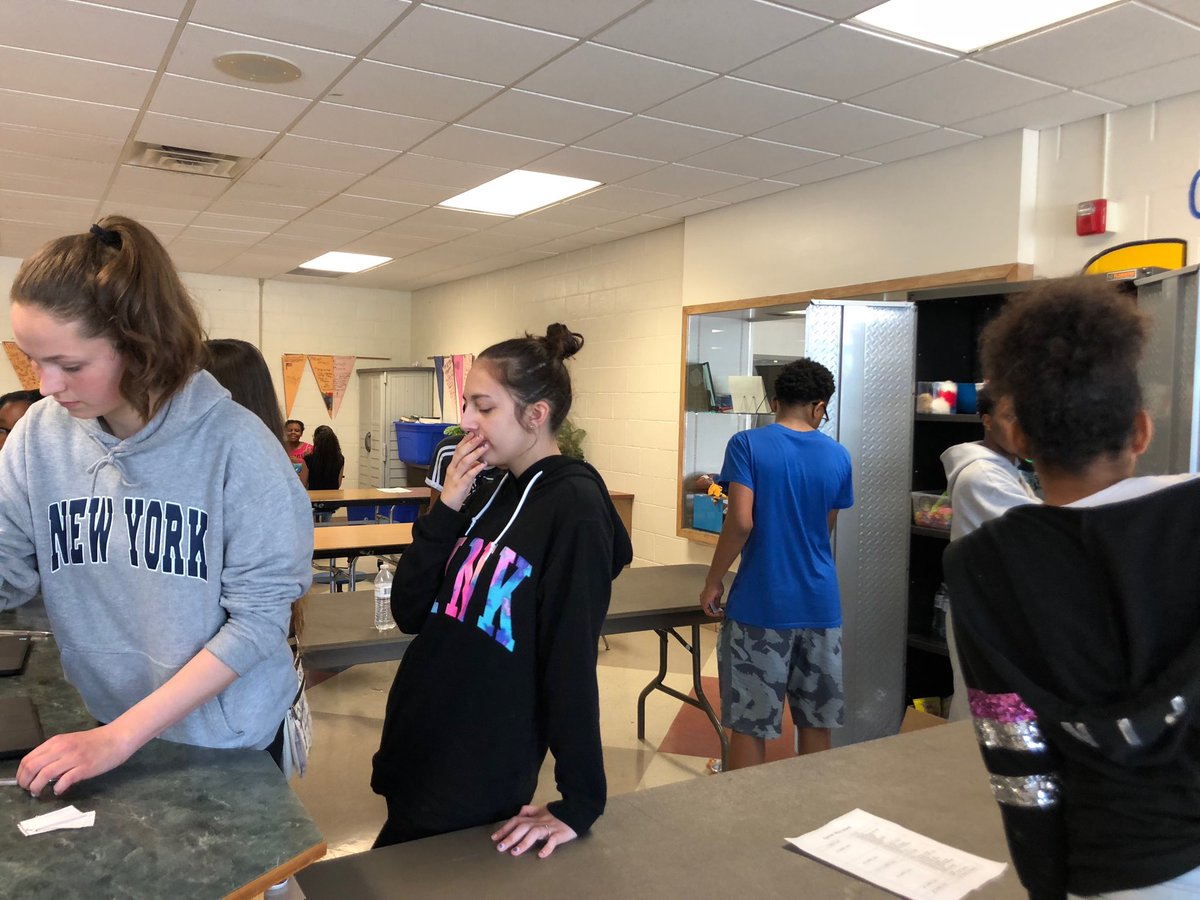 TeamStafford3's tweet photo. My (now 8th graders) favorites working the store today! #cms58 #cmsCARES https://t.co/yXKKy0eB0L
