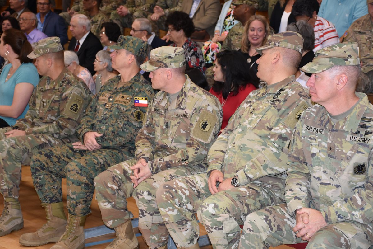 5BdeUSAREC_CDR's tweet photo. Team, it is a true honor to assume command of the U.S. Army 5th Recruiting Brigade today. I look forward to serving you as your Commander. Thank you Colonel Huston for your superb leadership during the past two years and thank you all for the outstanding work. https://t.co/cSspHRbMcN