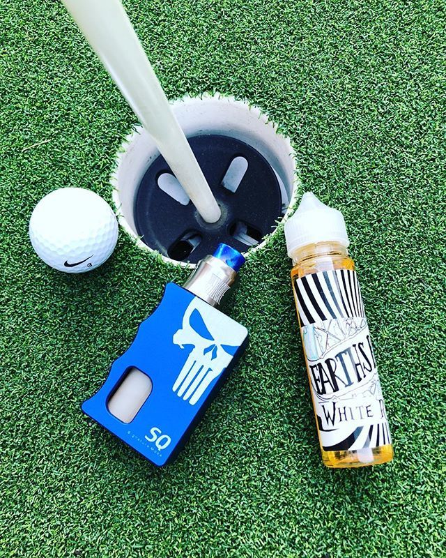 DearAtty's tweet photo. I always said I’d have a putting green in my back yard ⛳️. @signaturetips SQ X @recurverda X @earthsbountyejuice 
________________________________________________________
•#DearAtty • #vape • #vapeporn • #vapelife • #vapecommunity • #BeardsAndNic… https://t.co/vbiwUud2JS https://t.co/yHPd6AdWxS