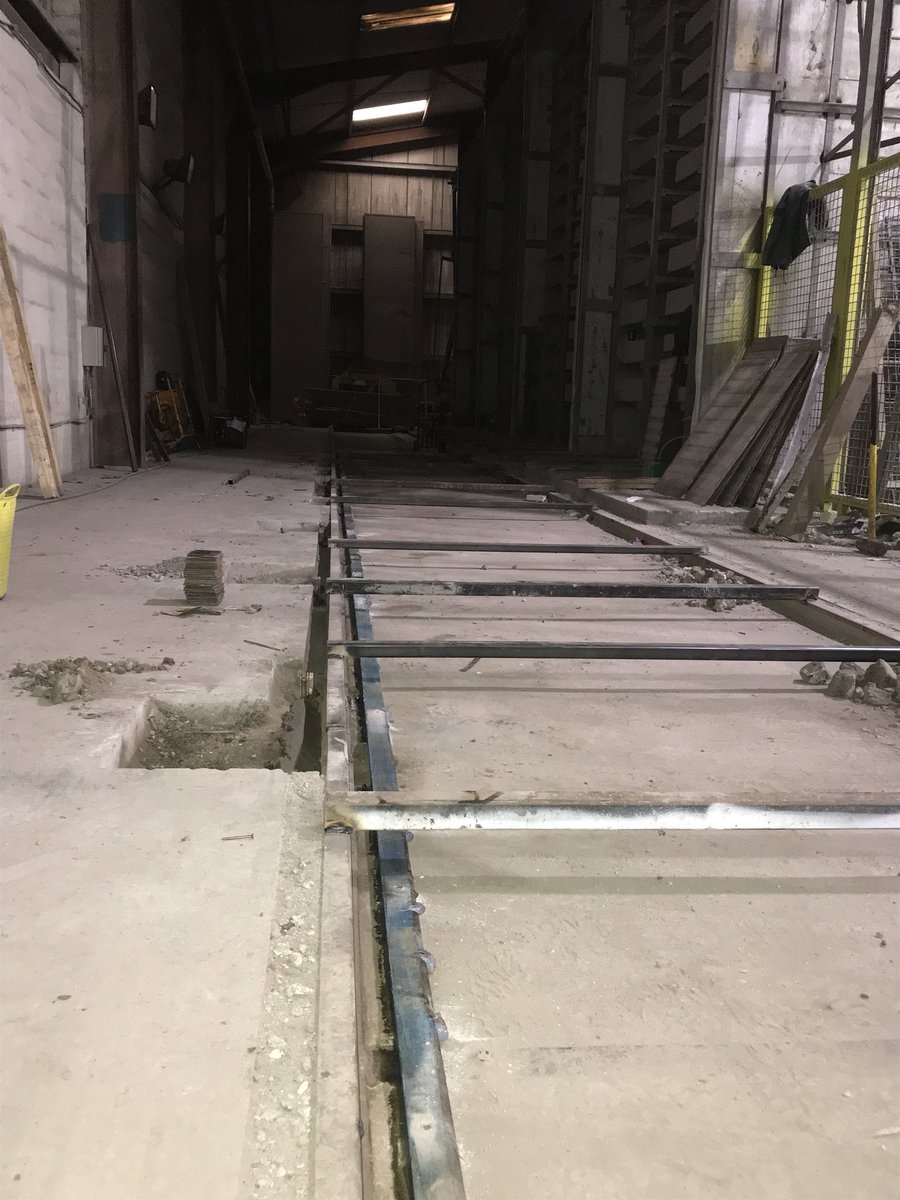 Nobby998's tweet photo. Duchy Civil’s in conjunction with Maen Karne rail division performing vital track repairs on the main A to B line #Repairs #Mainline #Liveline #Raildivision https://t.co/h8paESFuoH