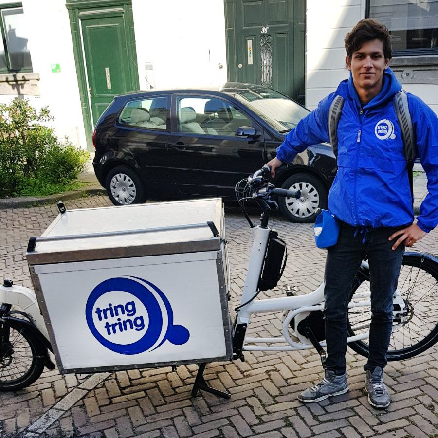 Alle 🐠🐠🐟🐟 van <a href="/vishandeljva/">Vishandel Jan van As</a> gaan nu 100% groen door de mooie stad van Utrecht. Letterlijk 1 bakfiets vervangt een grote dieselbus! #urbanlogistics #green #ondemand #cargobike #ZeroEmissions  #SmartCity #utrecht