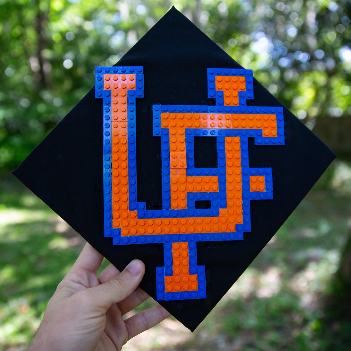dordanwalker's tweet photo. Never stop creating. #UFGrad https://t.co/PGs56qa8t6