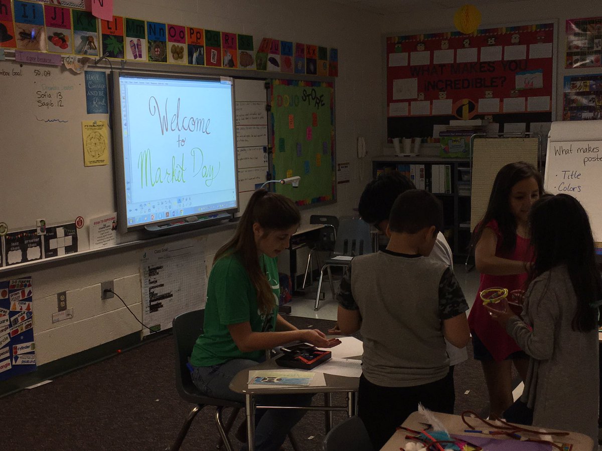 Sofia_Halapides's tweet photo. Welcome to Market Day! #Super2nd practicing counting money #handsonlearning @RRD_LCPS #RoadrunnersDeserveIt https://t.co/0KYD03Y1Kb