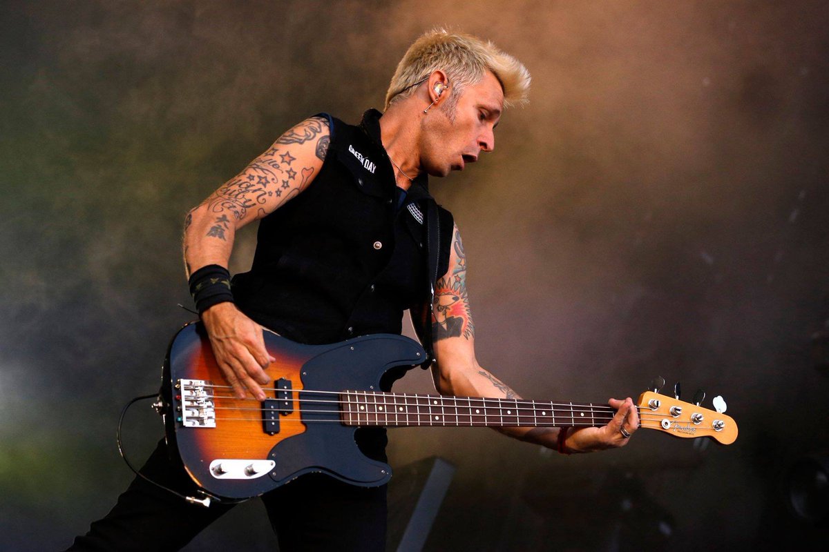 BassPlayerNow: Happy Birthday to Mike Dirnt of Green Day!   