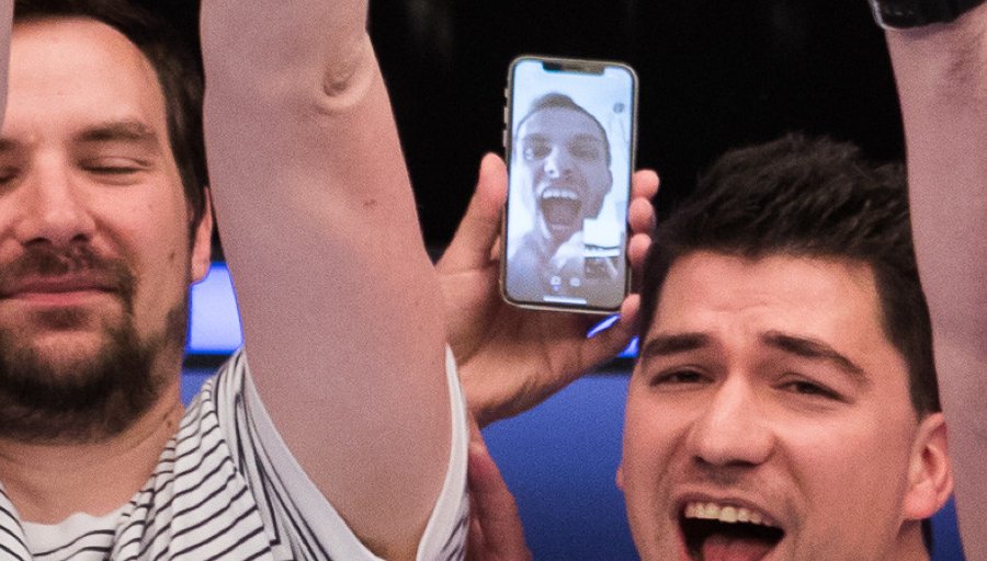 When your buddy couldn’t make it but is still “there” to support you. #squad

📷 <a href="/BigSlickNeil/">Neil Stoddart</a> 
#EPTMonteCarlo