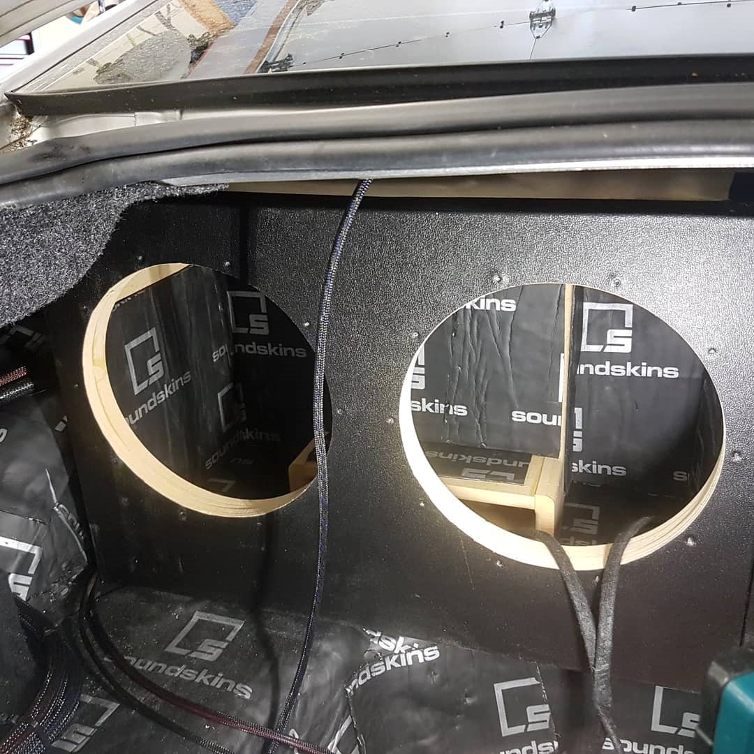 Repost from <a href="/martyadamschek/">Marty Adamschek</a>
Can't say enough good things about this product, I use soundskins exclusively in all my bigger installs, by far the best sound dampening product I have used to date. #soundskin #soundskinsusa #soundskinsrings #teamsoundskins #caraudio411 #12vmisfits