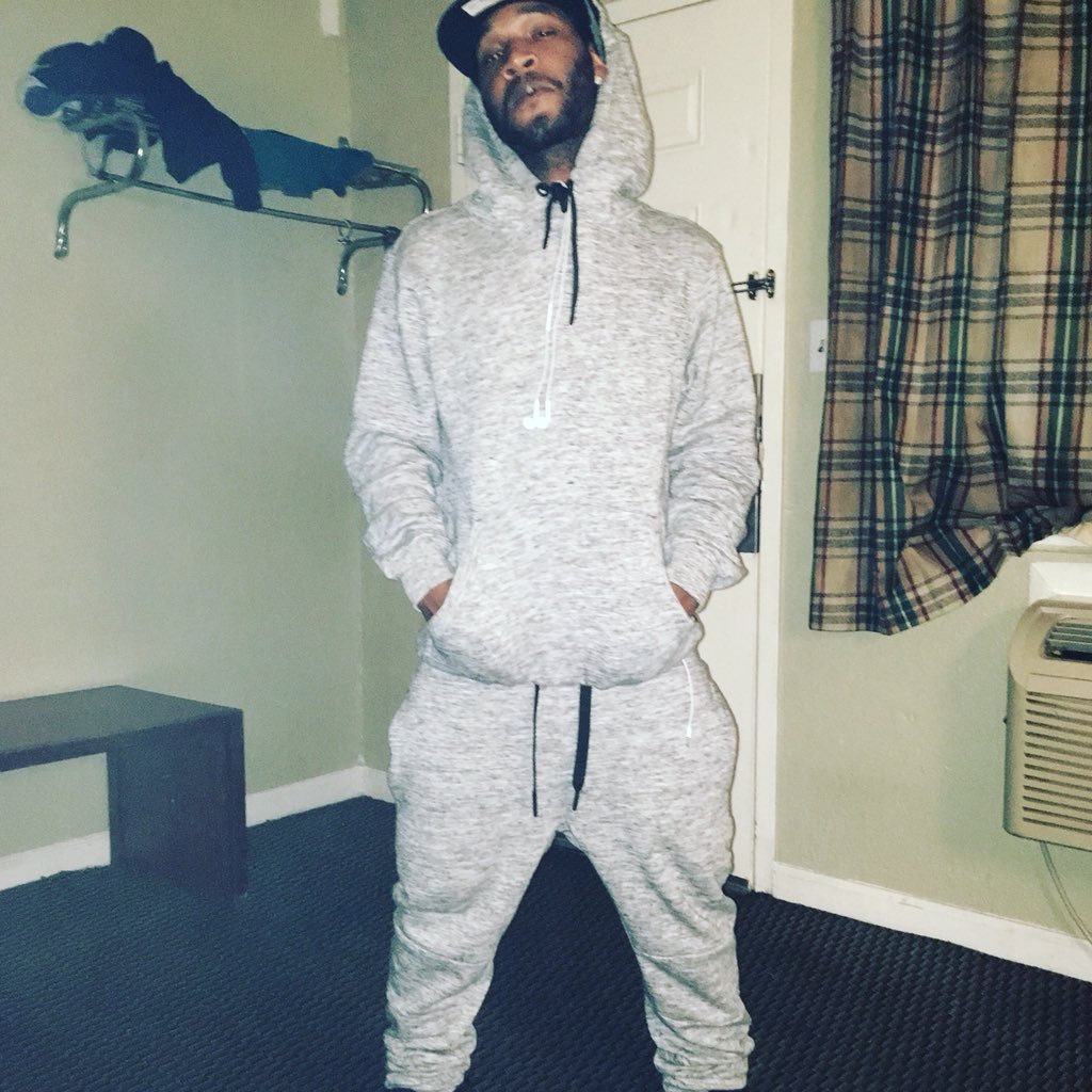 💸BanduppSmith💰 (@youngphew1) on Twitter photo 