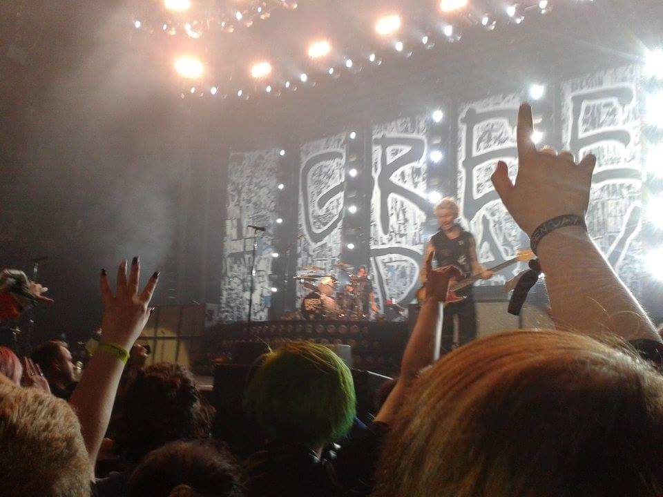 Happy Birthday Mike Dirnt 