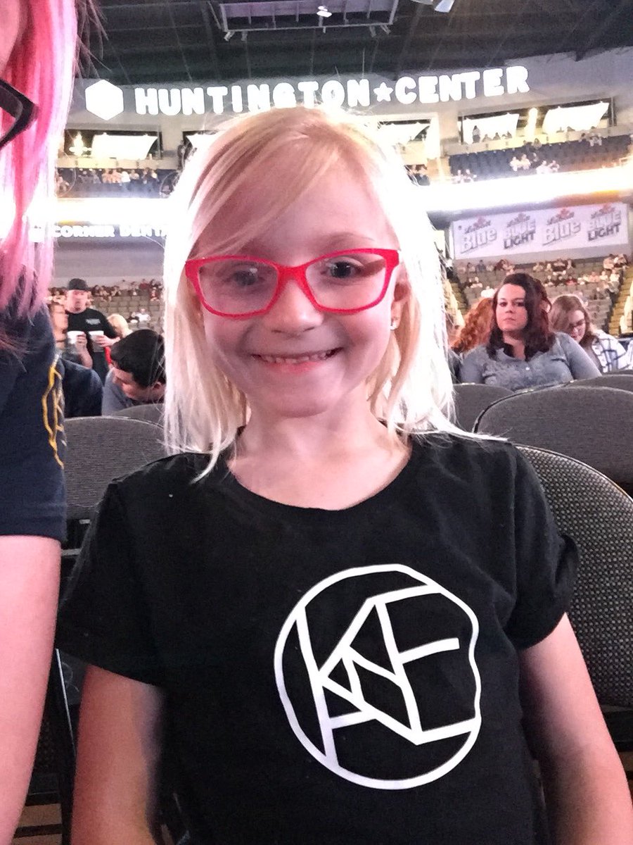 ashobr28's tweet photo. This little girl is beyond excited for @kanebrown https://t.co/MiJ9Hnwgy8