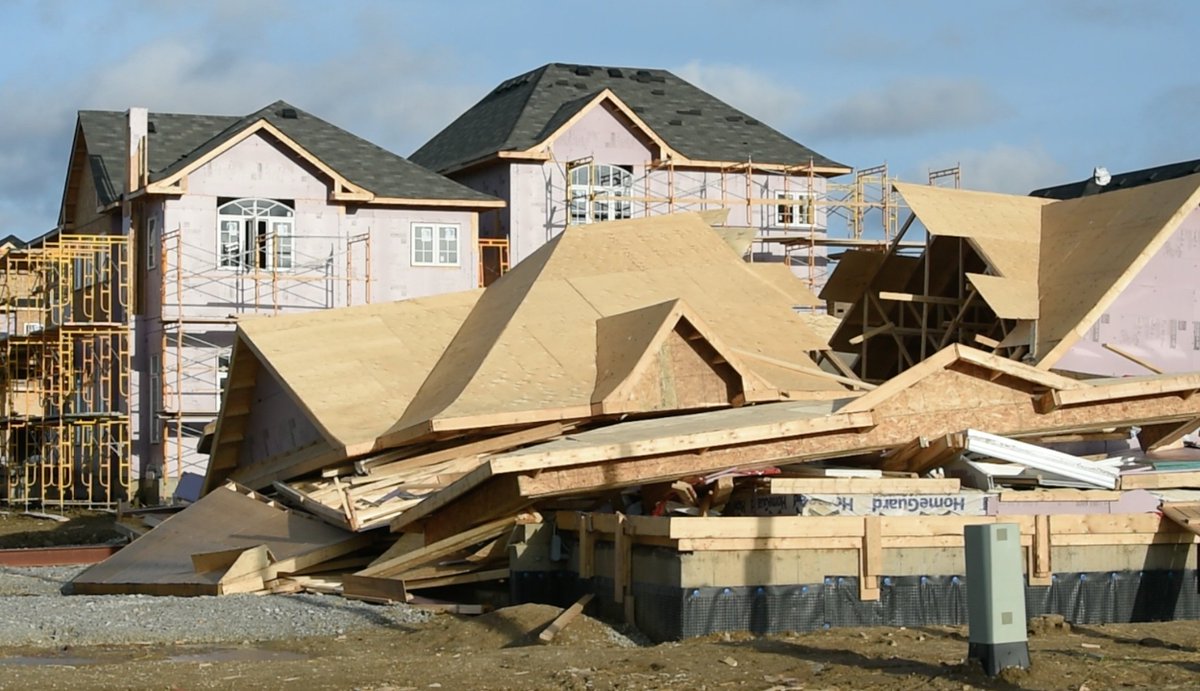 ACollinsPhoto's tweet image. Several houses knocked down &amp;amp; more severely damaged after high winds came through the region earlier in the Mountainview/ Danby Road in Georgetown #ONStorm