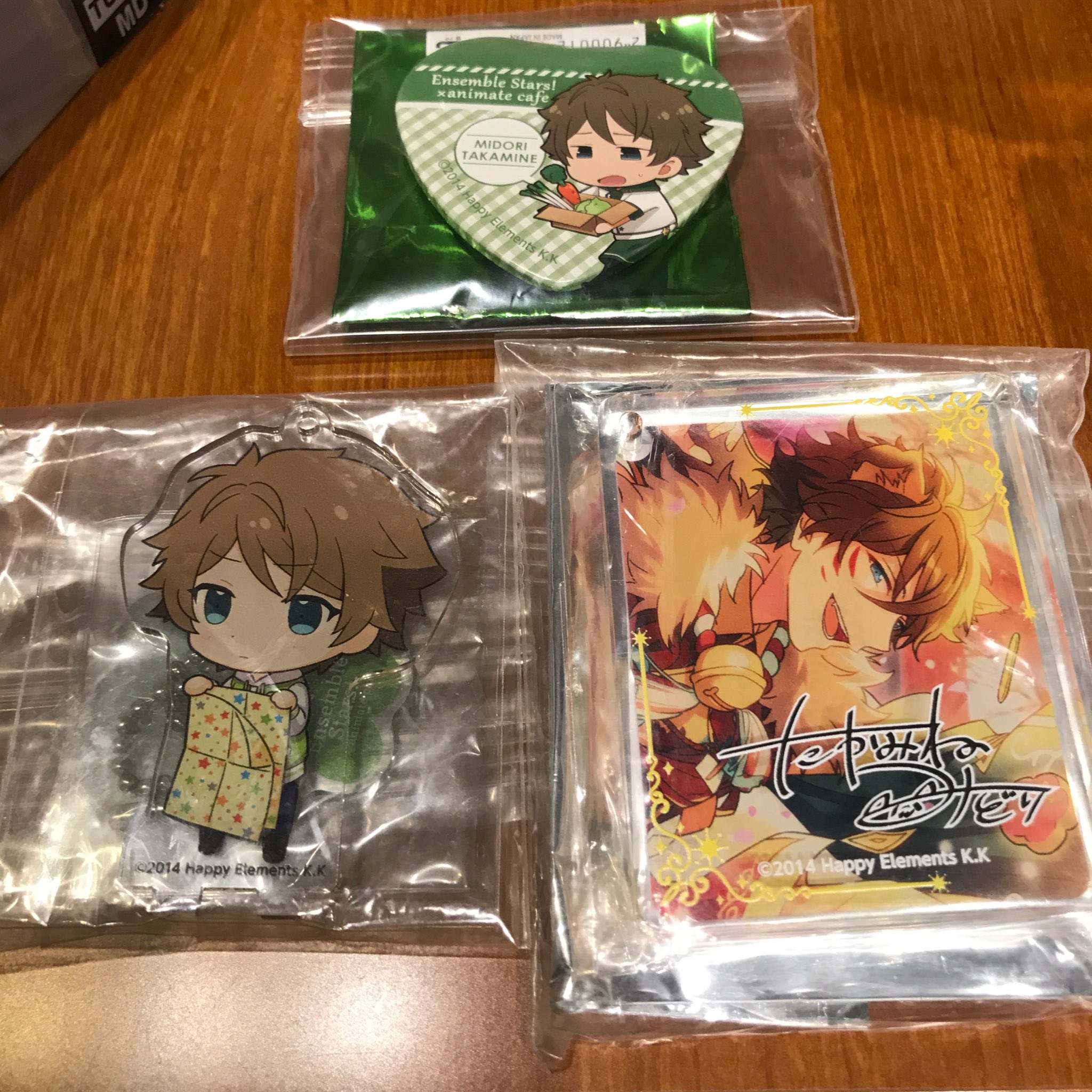 缶バッジ付き 黄色 バッグ　あんスタ　痛バ　遊木真　ゆうくん　白スーツ　感謝祭 缶バッジ付き 黄色 バッグあんスタ痛バ遊木真ゆうくん白スーツ感謝祭