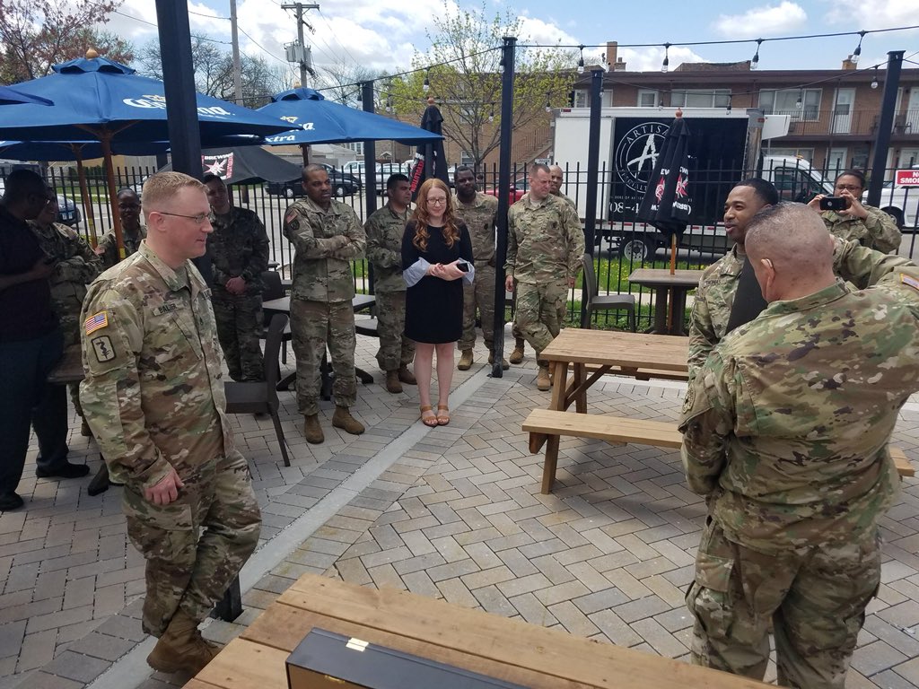 ChicagoMRCHQ's tweet photo. Congratulations to SSG Balzer and his family as we celebrate the completion of 20 honorable years of service! A great asset and NCO is being lost. Enjoy your family and wish you and your family continued favor! @MRB_USAREC @3rdMRBCdr @WestchesterMRC https://t.co/eaVOZvKHgO