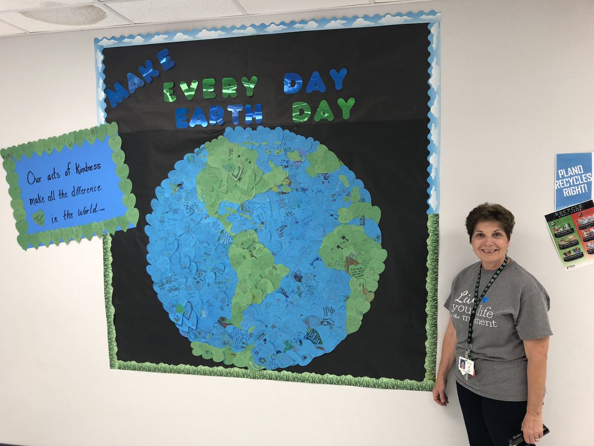 TtexanCounselor's tweet photo. Our acts of kindness make a difference in the world! @ThomasTexans1 https://t.co/ttpwdHJC3R