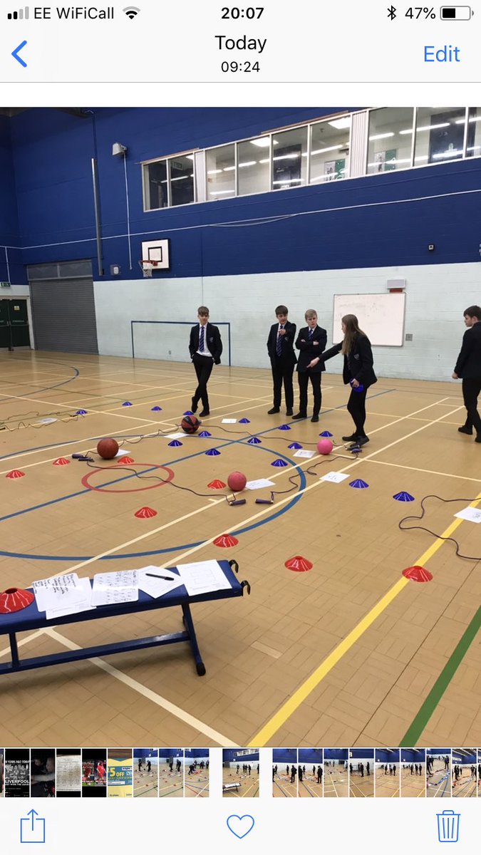 YGT_Mr_Howells's tweet photo. Yr. 10 GCSE PE Group today. Applying theoretical knowledge into practical #CVSystem https://t.co/uIuRXoPfF4