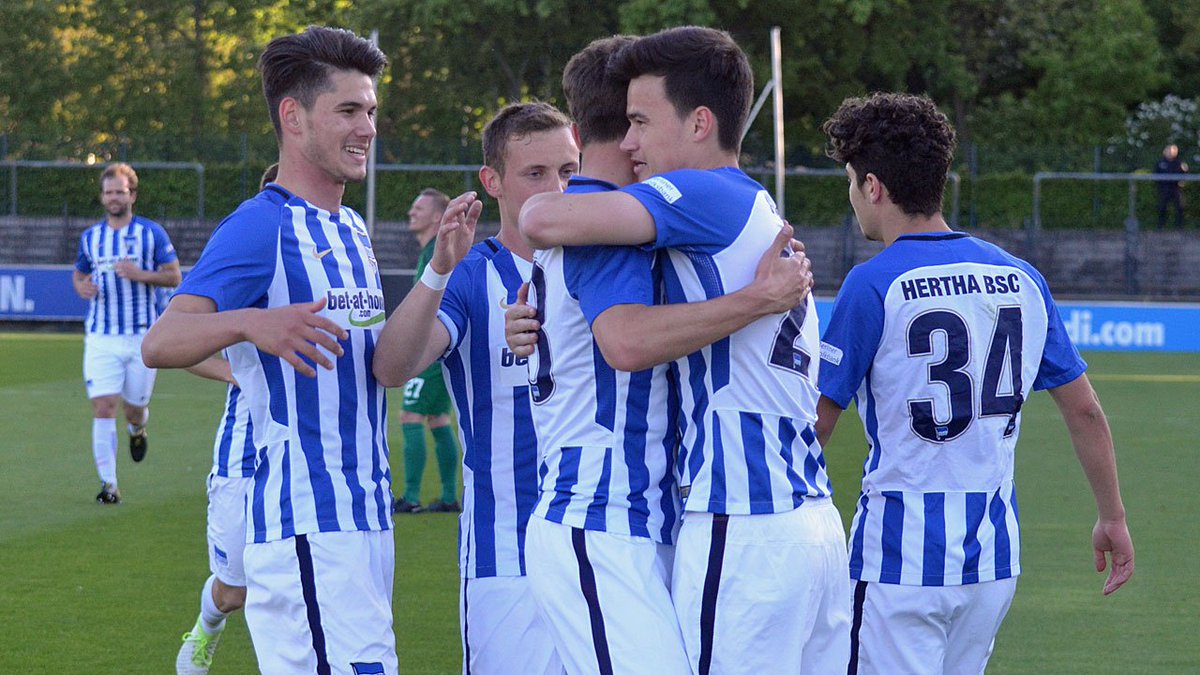 Was ein Spiel! Mit 5:0 gewinnen die U23-Herthaner ihr letztes Heimspiel.  So lief #BSCBSG: herthab.sc/spiel-u23-bscb… #hahohe