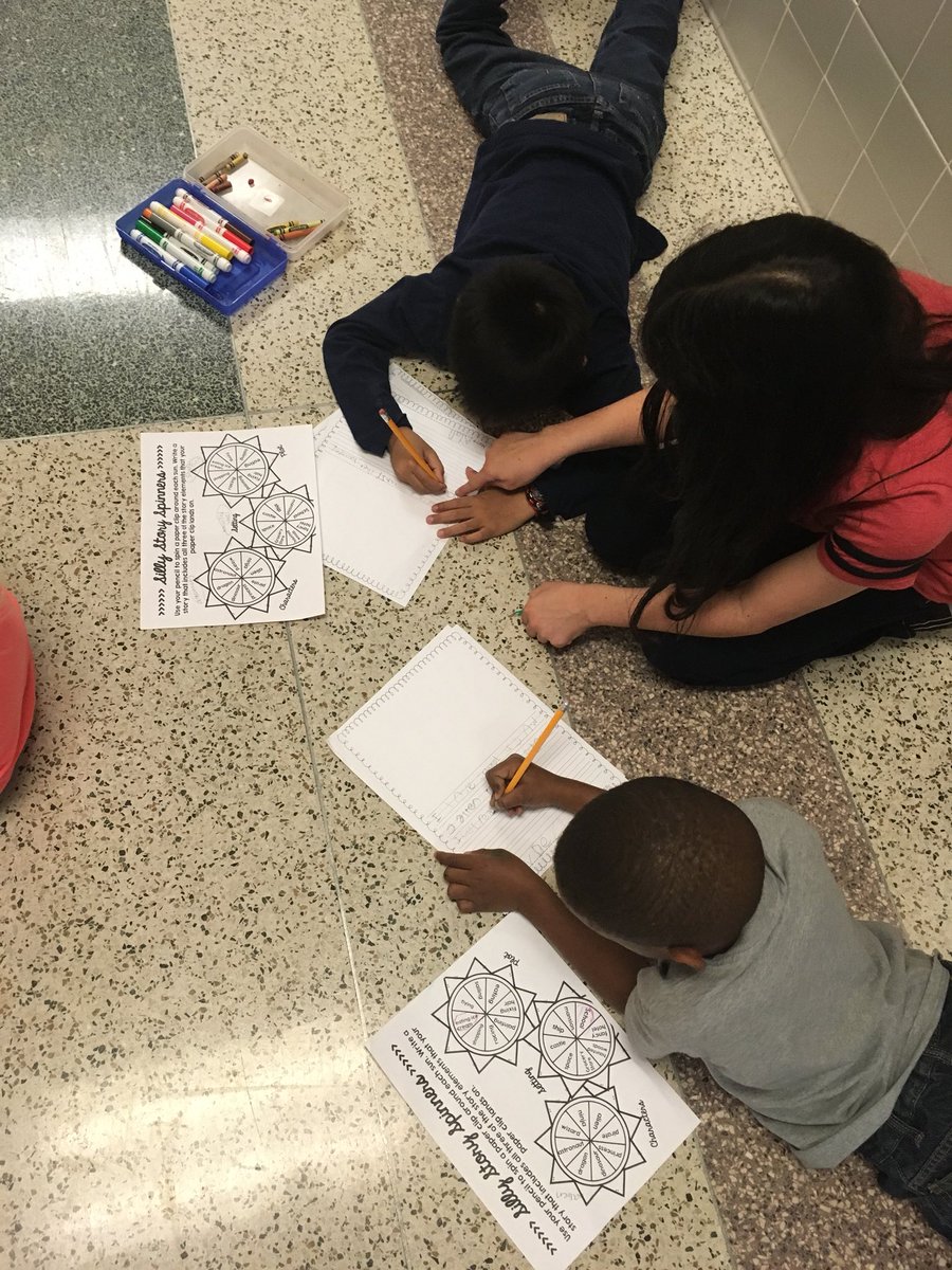 MrsTaylor4CPE's tweet photo. #SharedPencil stories with our kinder buddies in @MrsO_cce’s class! @CastlemanCreek #CCEgrows #CCEproud https://t.co/HT3i2XH2xh