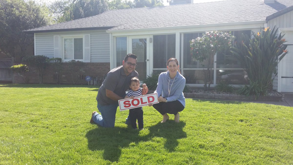HouseHunterJen's tweet photo. ... Jen became the liasion for both sides of the transaction and helped us to feel as comfortable as could be possible (our first home purchase!).... 
LET ME SHOW YOU A PATH TO HOME OWNERSHIP!
#househunterjen #homeownershipclub 
https://t.co/bszS2hri0b https://t.co/iEkNRfLfFs