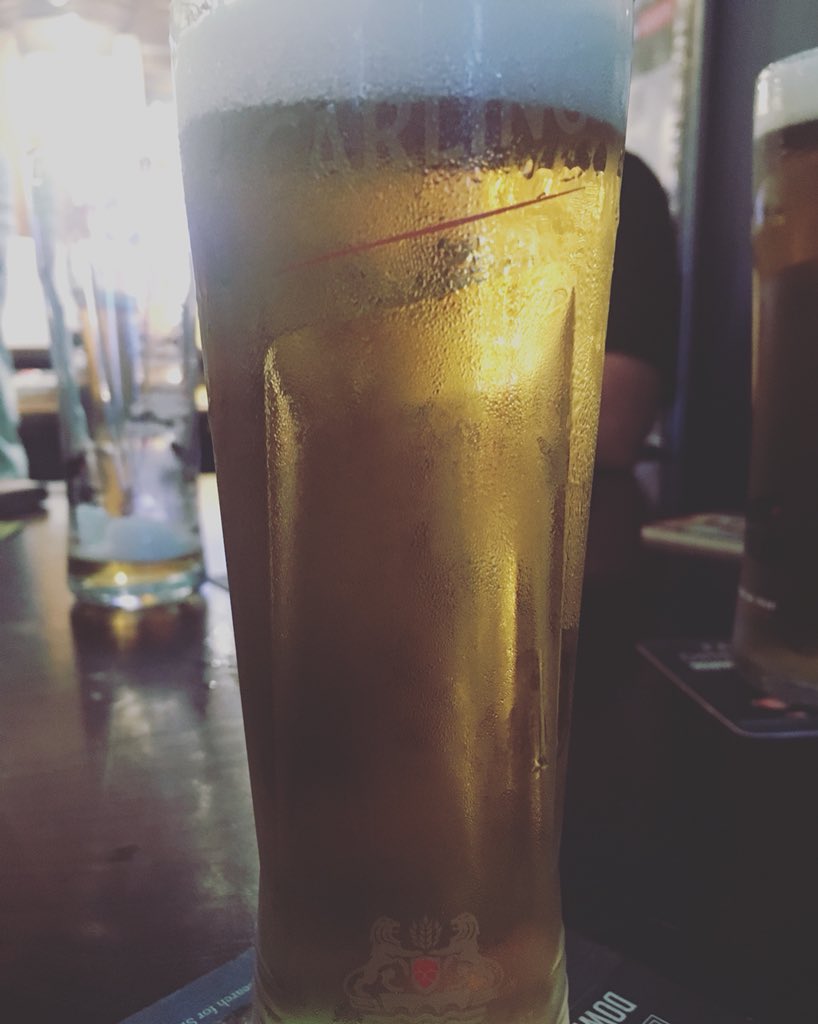 joanne_buckley7's tweet image. Well this “I’m not spending all bank holiday in the pub” has started well 😂😂🙈🙈 #BankHolidayBeverages #ExtendedWeekend #SkyBlueSaturday #PromotionPush 💙🍻