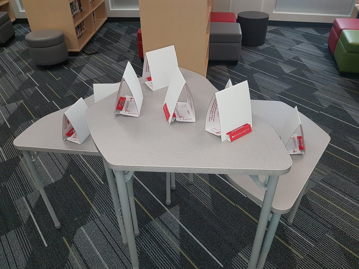 KarrasSL's tweet photo. And just like that they're gone!! π #newbookfairbooks #allcheckedout #welovetoread @IRIC_WC @WCPS72 https://t.co/u8gqOTO9uK