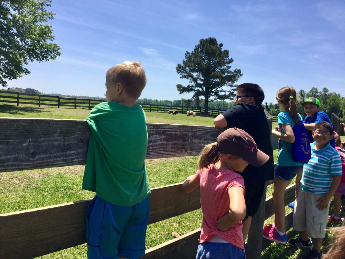 Great field trip today at the Charles B. Aycock birthplace! <a href="/DixonRoadElem/">DixonRoadDragonflies</a> #DRESpride