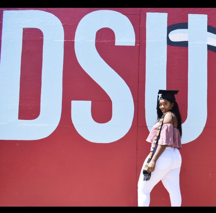 hairbyllese's tweet image. “&amp;amp; for all the doors that were slammed in my face.. IM COMING TO BUY THE BUILDING🗣” #May12th2018 #RentDueOkrrrrrrrr #RUNMEMYSHIT😝 #BSWMajorsMatter✨