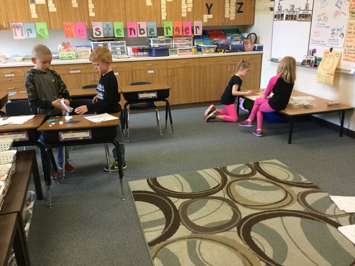JessWestMB's tweet photo. Creating a safe way of flight for our egg friends!  Thinking like engineers!!!  Thanks for organizing @wickmblmc and @maroszekgt !
#GDD18 #mbbulldogs #hssd https://t.co/jleo0OAfv6